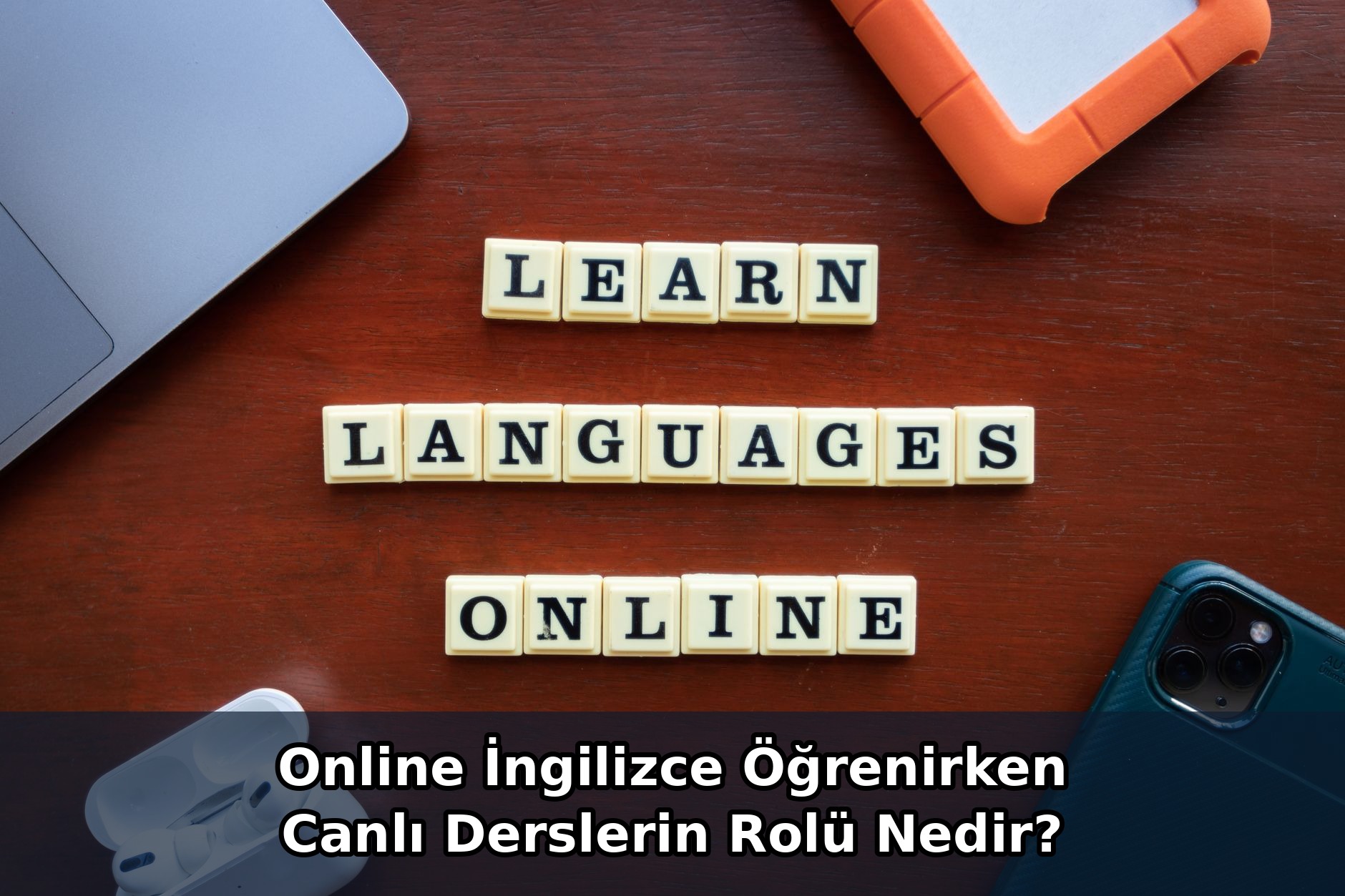 What Is the Role of Live Lessons When Learning English Online?